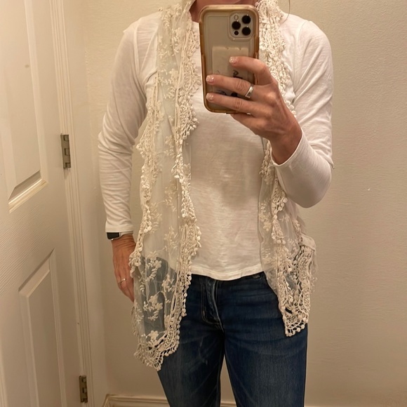Lace Vest Size XS - Picture 1 of 5